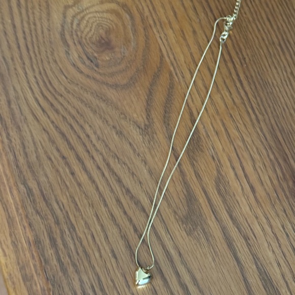 💛 Keachains Jewelry Gold Mini Puffed Heart Necklace 💛 - Picture 5 of 8